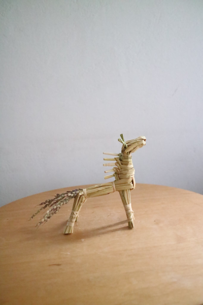 稲藁で作った干支のお飾り（午）